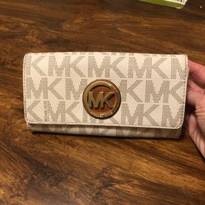 MK wallet